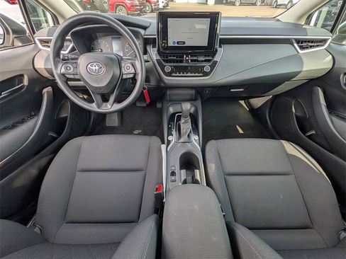 Used 2024 Toyota Corolla LE image 6