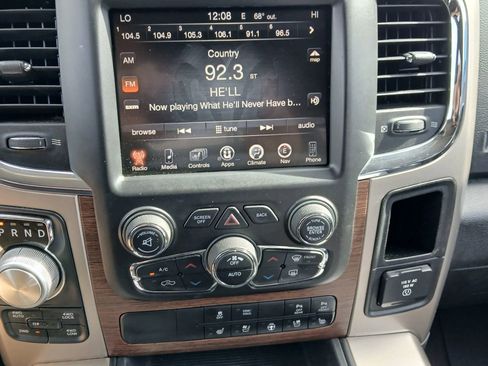 Used 2014 RAM 1500 Laramie w/ Convenience Group image 26