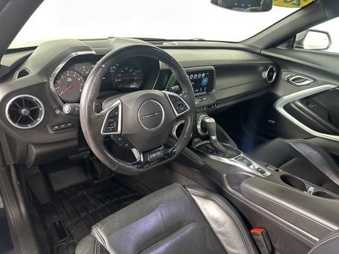 Used 2017 Chevrolet Camaro LT image 18