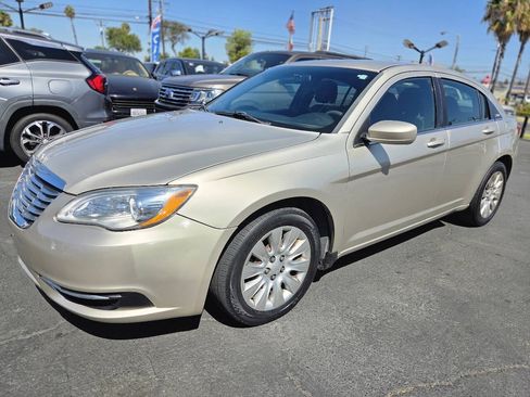 Used 2014 Chrysler 200 LX FWD image 12