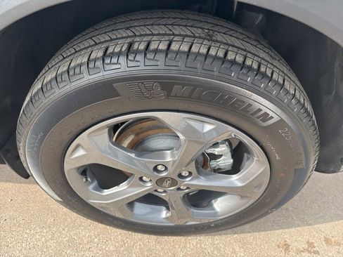 Used 2025 Ford Escape ST-Line image 14