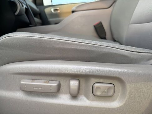 Used 2011 Honda Pilot EX image 16