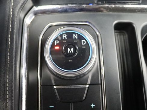 Used 2024 Ford Expedition Max XLT image 32