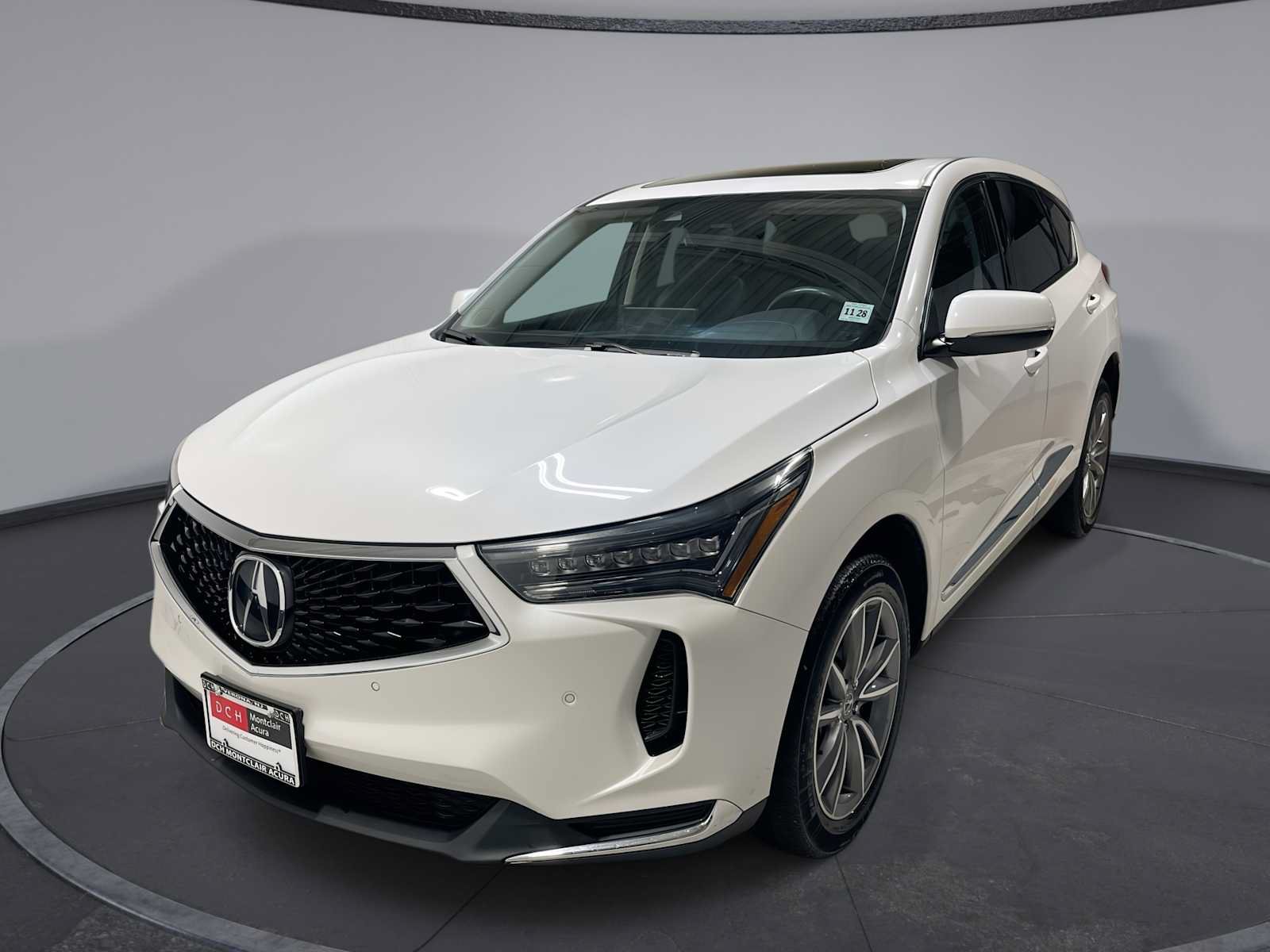 Certified 2024 Acura RDX w/ Technology Package AWD/4WD image 1