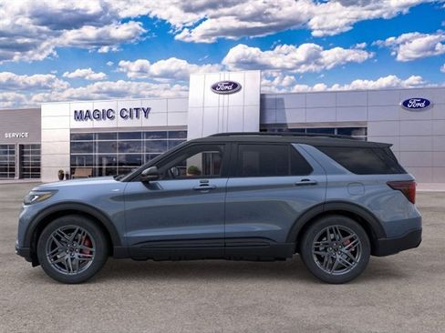 New 2026 Ford Explorer ST-Line w/ ST-Line Street Pack AWD/4WD image 3