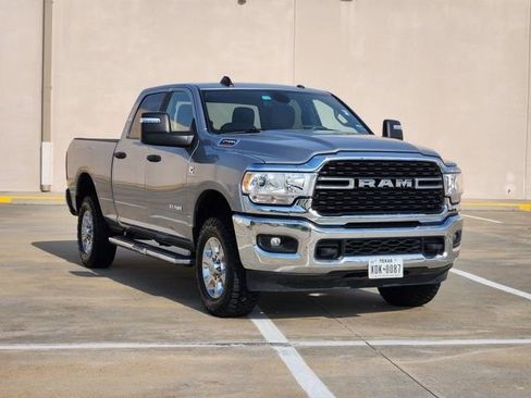 Used 2024 RAM 2500 Big Horn AWD/4WD image 3