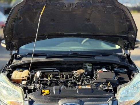 Used 2014 Ford Focus SE FWD image 28