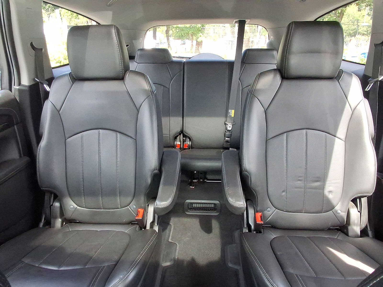 Used 2017 Buick Enclave Leather FWD image 13