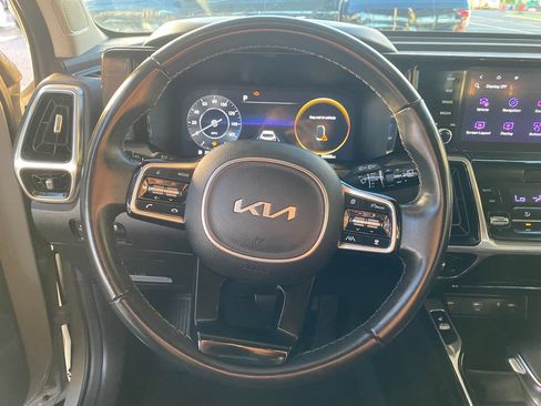 Used 2023 Kia Sorento SX AWD/4WD image 14