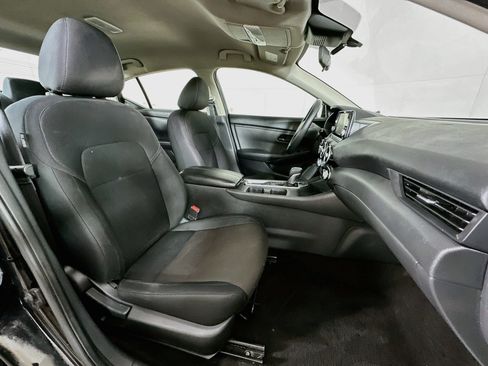 Used 2024 Nissan Sentra S FWD image 29