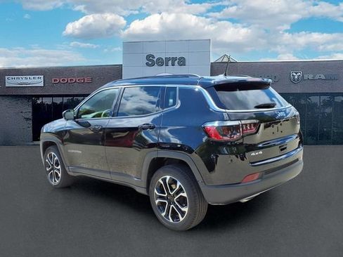 Used 2023 Jeep Compass Limited AWD/4WD image 5