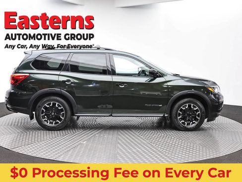 Used 2020 Nissan Pathfinder SL AWD/4WD image 4