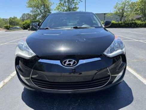 Used 2013 Hyundai Veloster w/ Style Pkg FWD image 10