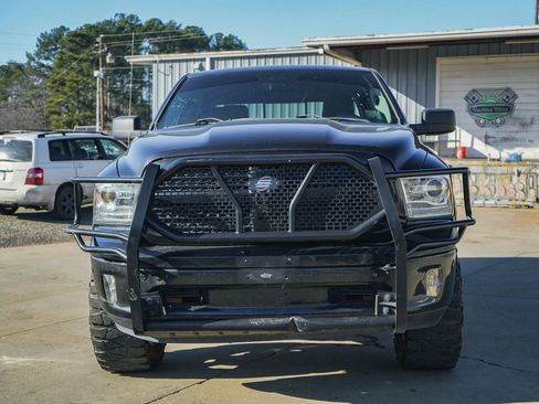 Used 2018 RAM 1500 Laramie image 26