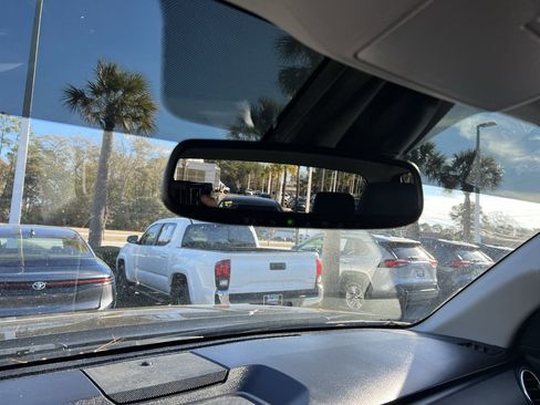 Used 2019 Toyota Tundra SR5 w/ TRD Off Road Package image 27