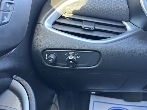 Used 2023 Chevrolet Malibu LT image 22