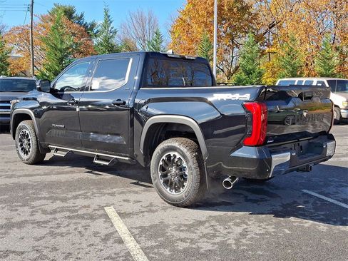New 2025 Toyota Tundra SR5 image 7