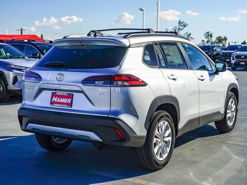 New 2026 Toyota Corolla Cross LE image 2