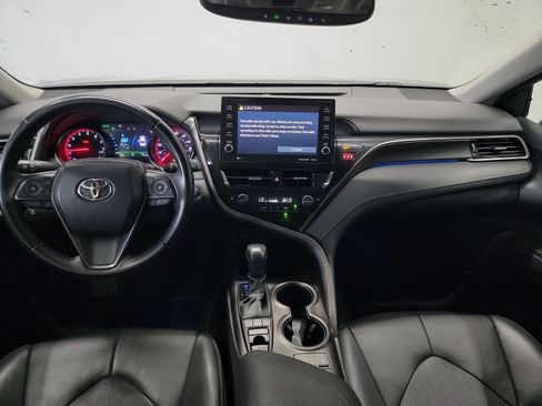 Used 2023 Toyota Camry XSE FWD image 15
