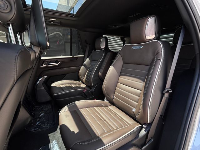 Used 2026 GMC Yukon Denali Ultimate AWD/4WD image 26