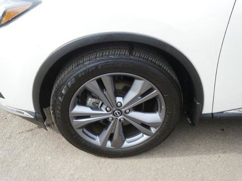 Certified 2024 Nissan Murano Platinum w/ Cargo Package image 9