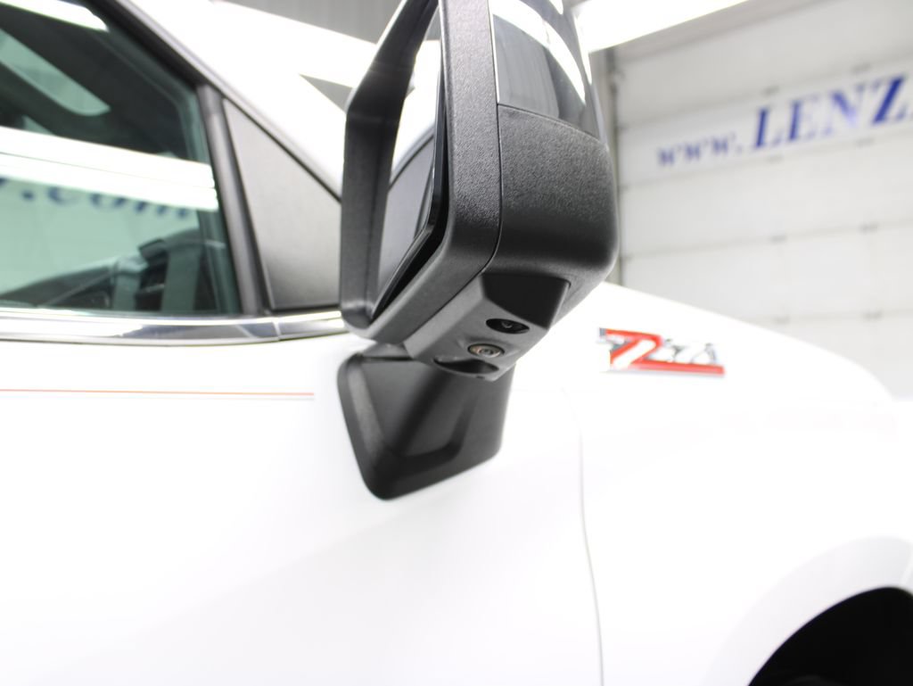 Used 2023 Chevrolet Silverado 1500 LTZ AWD/4WD image 57