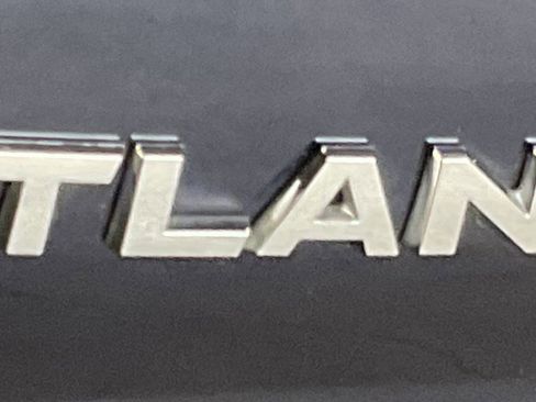 Used 2024 Mitsubishi Outlander SE Black Edition image 7