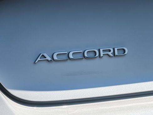 Used 2025 Honda Accord SE image 10