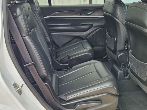 Used 2023 Jeep Grand Cherokee L Limited image 26