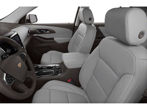 Used 2019 Chevrolet Traverse Premier w/ Driver Confidence II Package FWD image 28