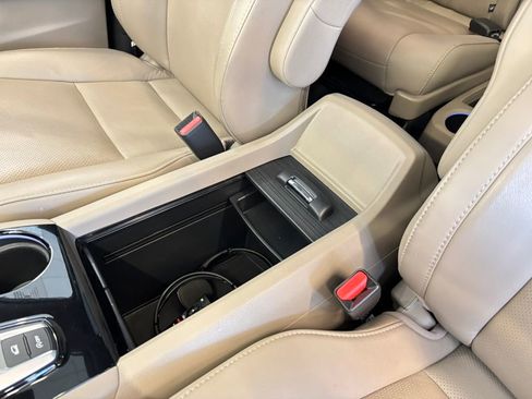 Used 2022 Honda Pilot Elite image 21