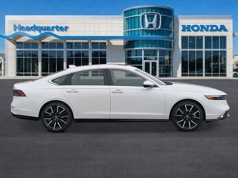 New 2026 Honda Accord Touring image 2