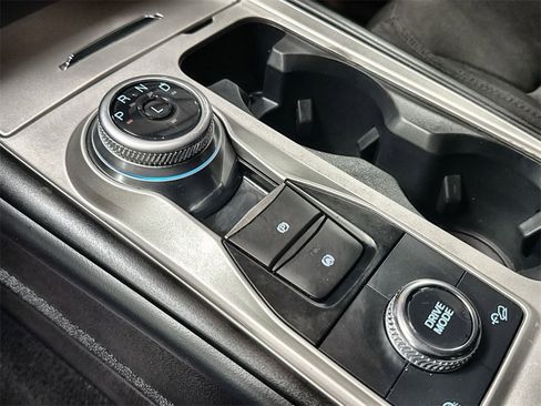 Used 2022 Ford Explorer XLT image 22