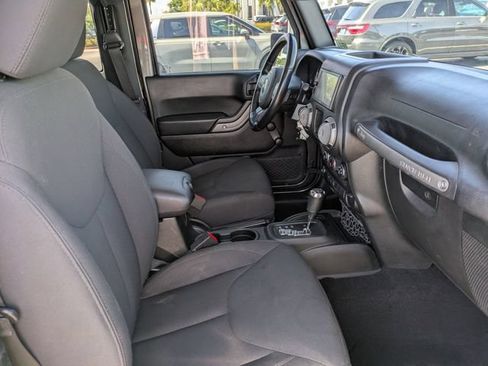 Certified 2018 Jeep Wrangler Sport AWD/4WD image 9