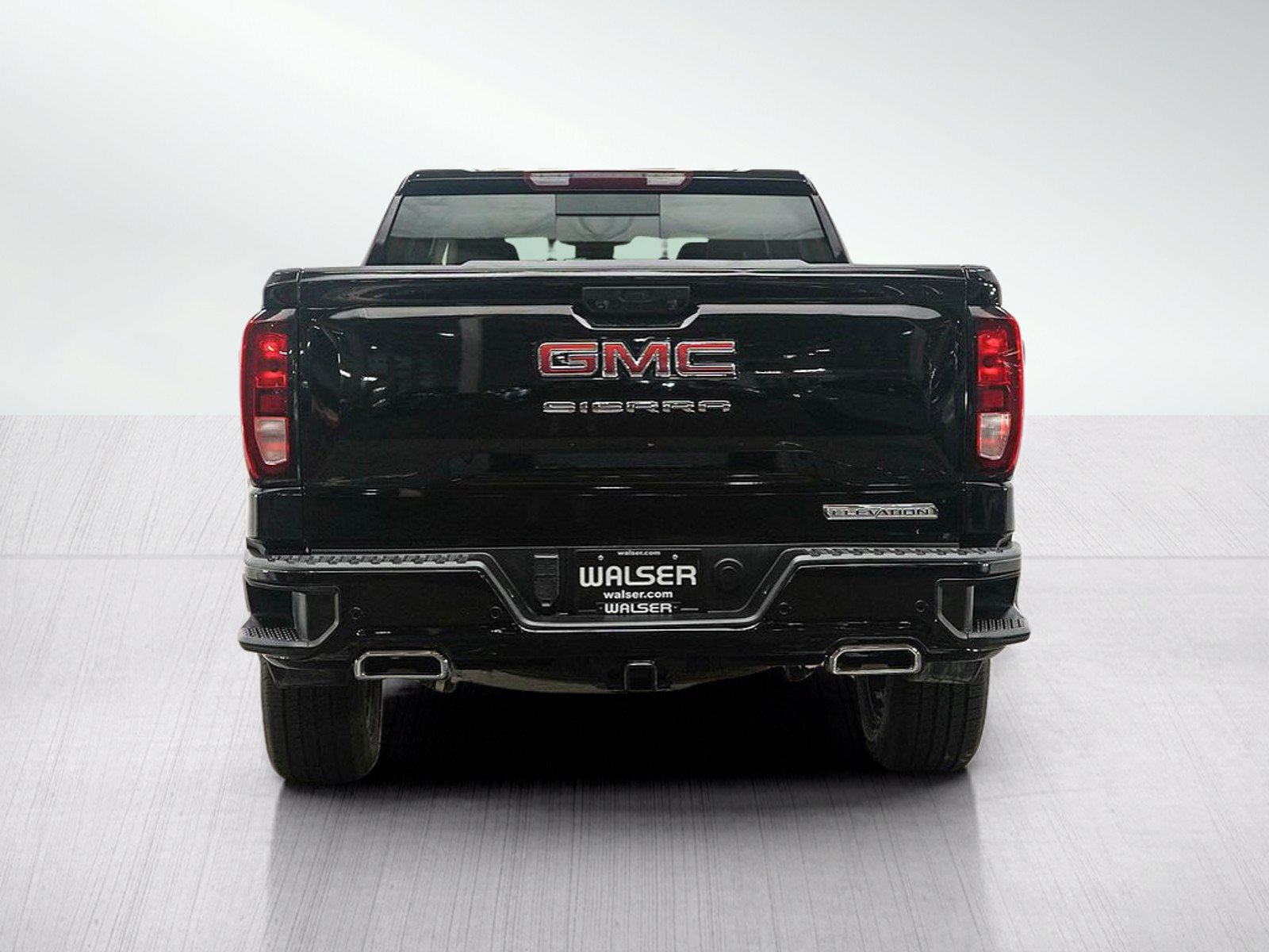 Used 2024 GMC Sierra 1500 Elevation w/ Elevation Premium Package AWD/4WD image 4