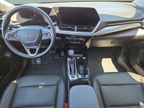 Used 2024 Chevrolet Trax ACTIV w/ Driver Confidence Package FWD image 10