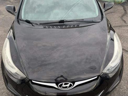 Used 2014 Hyundai Elantra SE FWD image 11