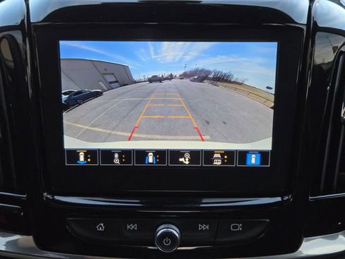 Used 2023 Chevrolet Traverse High Country image 19