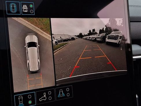 Used 2026 GMC Yukon XL Denali w/ Sun & Power Step Package AWD/4WD image 19