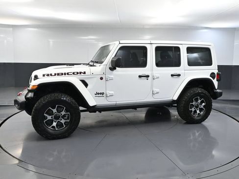 Used 2022 Jeep Wrangler Unlimited Rubicon w/ Cold Weather Group AWD/4WD image 10