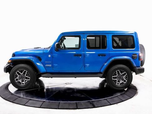 Used 2024 Jeep Wrangler Sahara image 2
