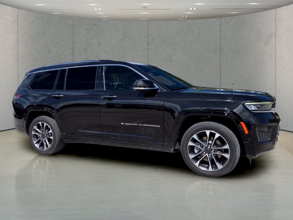 Used 2023 Jeep Grand Cherokee L Overland AWD/4WD image 3