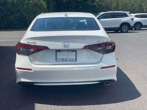 Used 2025 Honda Civic Sport image 6