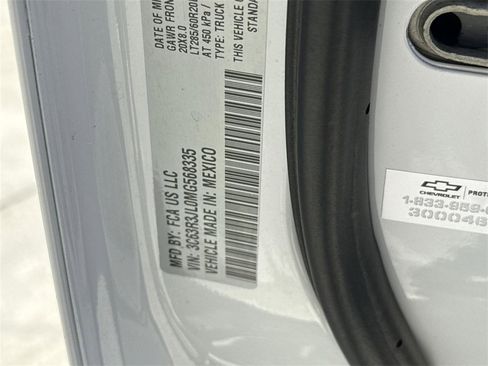 Used 2021 RAM 3500 Laramie image 32