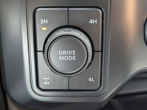 New 2025 Ford F350 King Ranch w/ FX4 Off-Road Package image 59