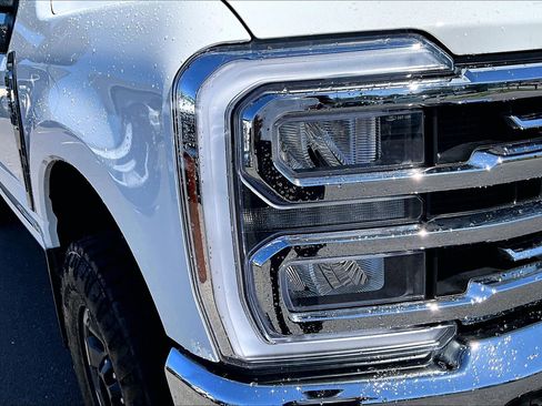 Used 2024 Ford F250 Lariat w/ Lariat Ultimate Package AWD/4WD image 27