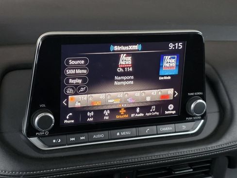 Used 2024 Nissan Rogue S FWD image 16