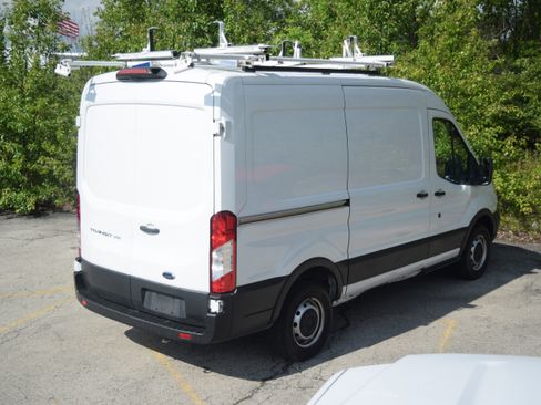 Used 2019 Ford Transit 250 130 Medium Roof RWD image 21
