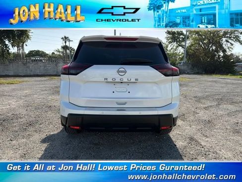 Used 2026 Nissan Rogue SV image 10