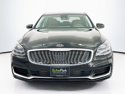 Used 2020 Kia K900 Luxury image 2